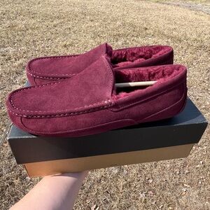 NWOT UGG Mens Ascot Slipper in Wild Grape Size 12